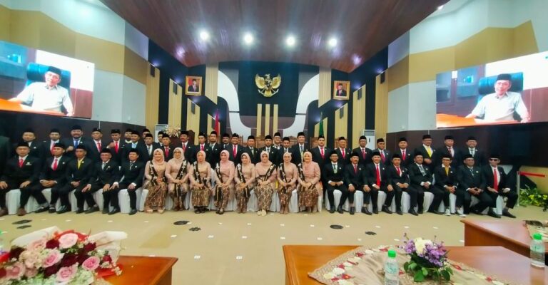 Dilantik 50 Anggota DPRD Kabupaten Pasuruan Periode 2024-2029