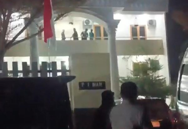 Pembunuhan Wanita Cantik di Rumah Kos”an Desa Banjarpoh, Sidoarjo
