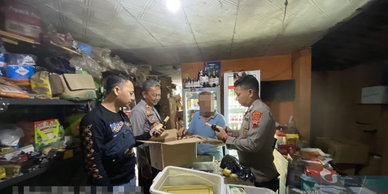 Sisir Warung dan Kafe di Beberapa Kecamatan, Polres Pekalongan Sita Ratusan Botol Miras