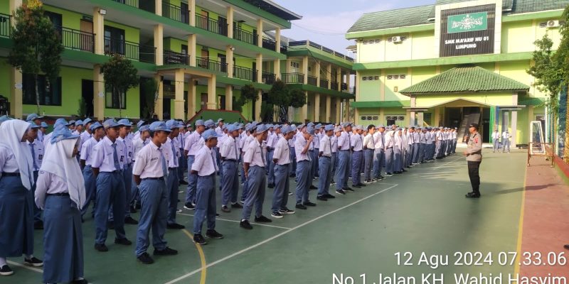 Cegah Kenakalan Remaja, Polsek Limpung Gelar Pembinaan di SMK Maarif NU 01