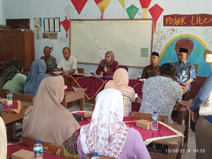 Bacalon Bupati Batang Hj. Ana Mundiana Sosialisasikan Program Makan Sehat Bergizi