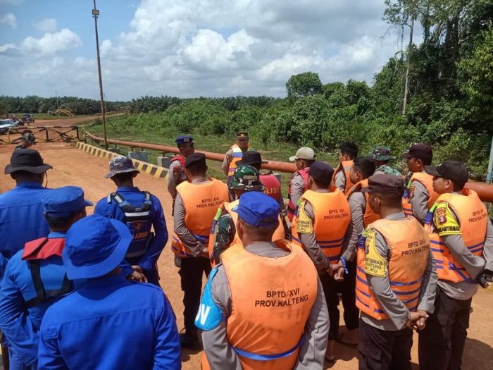 Polres Pulang Pisau Bersama Tim SAR Gabungan Lakukan Pencarian Korban Tenggelam di Perairan Maliku