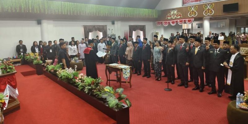 Kapolres Pulang Pisau Bersama Forkompimda Hadiri Pelantikan Anggota DPRD Pulang Pisau Periode 2024-2029