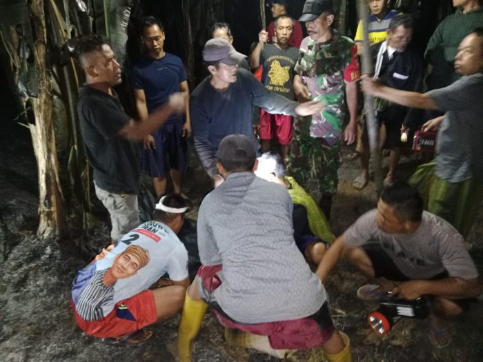 Bakar Rumput Ilalang di Sawah, Lansia Ditemukan Meninggal