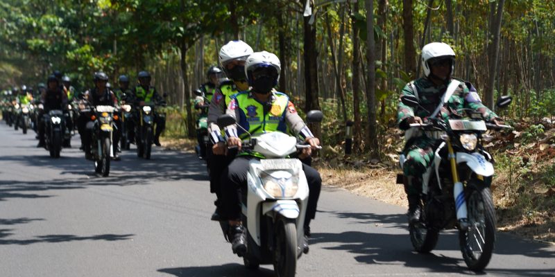 Jelang Pilkada 2024, TNI-Polri Gencarkan Patroli Gabungan di Batang