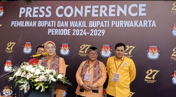 Pendaftaaran Ke KPU Bakal Paslon Bupati Dan Wakil Bupati Purwakarta Anne Ratna Mustika Dengan H.Budi Hermawan Periode Tahun 2024-2029