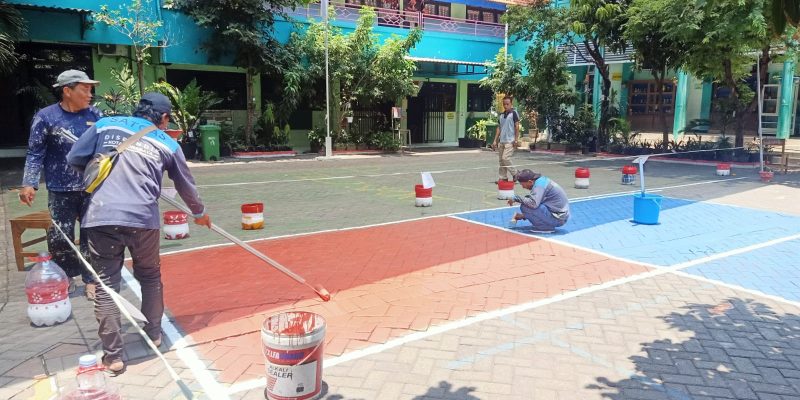 SDN Ngagel 1/394 Kota Surabaya Mendapat Bantuan DLH Kota Surabaya