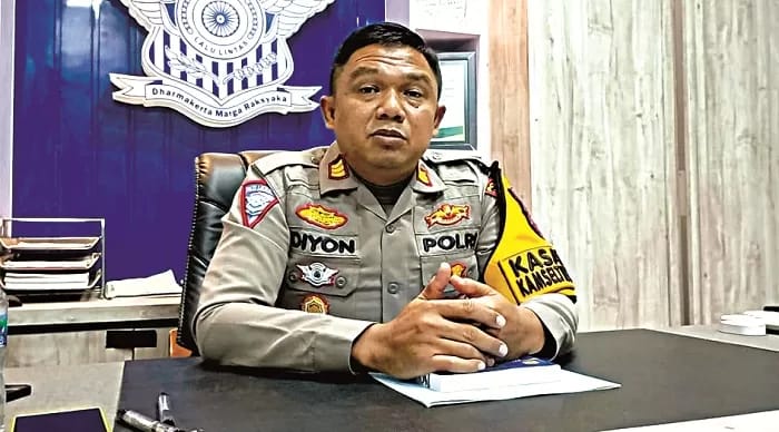 Kasatlantas Polres Bangkalan Beri Sosialisasi Kepada Masyarakat Secara Masif Untuk Menekan Angka Laka Lantas