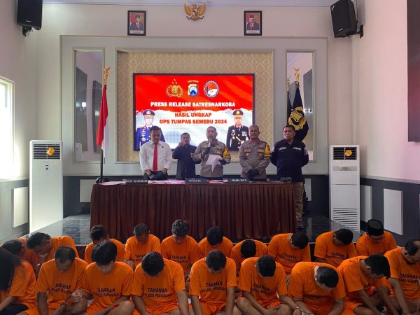 Polres Pasuruan Amankan 54 Tersangka Narkoba dalam Operasi Tumpas Semeru 2024