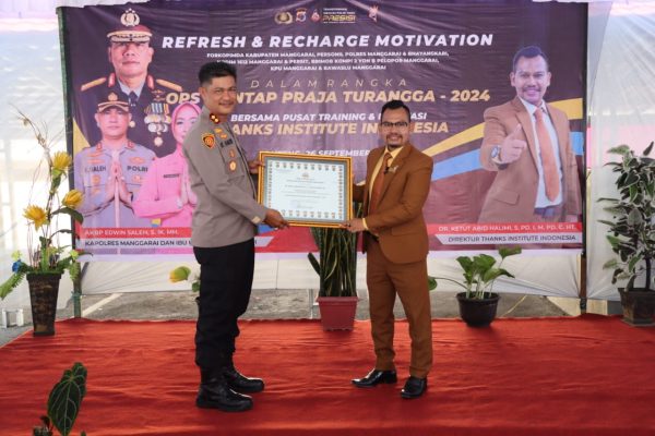 Wujudkan Pilkada Damai, Kapolres Manggarai NTT Datangkan Sang Motivator Nasional