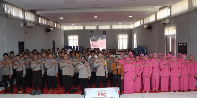 Kapolres Tuban Beri Booster Mental Anggota dan Bhayangkari “Minimalisir Pelanggaran”