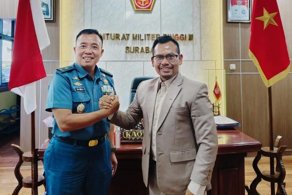 Laksma TNI Dr. Ali Ridlo, S.H, M.M, M.H, Diskusi pengembangan SDM TNI bersama Motivator Nasional