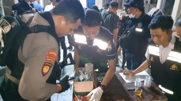 Operasi Tumpas Narkoba Semeru 2024: Polres Tanjung Perak Amankan 24 Orang di Jl. Kunti Surabaya