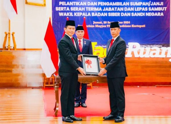 Dilantik Hinsa Siburian, Irjen A Rachmad Wibowo Sik Resmi Memangku Jabatan Wakil Kepala BSSN RI