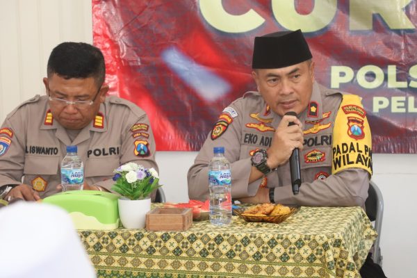 Jumat Curhat, Polres Pelabuhan Tanjung Perak  Ajak Warga Cegah Kenakalan Remaja
