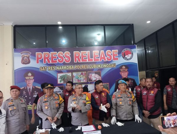 2 Tersangka Pengedar Pil Ektasi Lintas Kabupaten Berhasil Diamankan Sat Narkoba Lubuklinggau