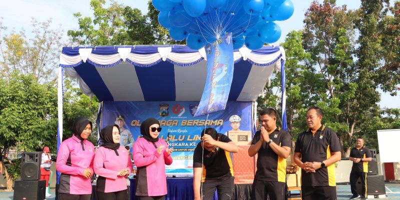 Meriahkan Hari Lalu Lintas Bhayangkara Ke-69, Polres Bangkalan Gelar Senam Bersama