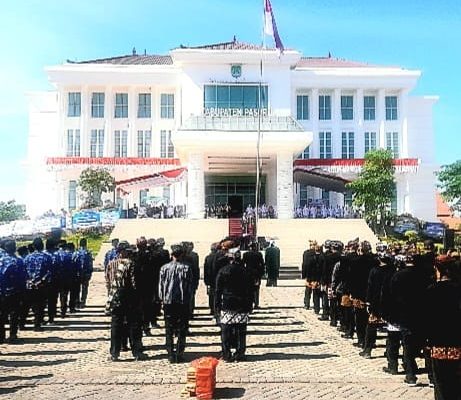 Memperingati Hari Jadi Kabupaten Pasuruan ke-1095, Pemerintah Kabupaten Pasuruan Menggelar Upacara Bendera