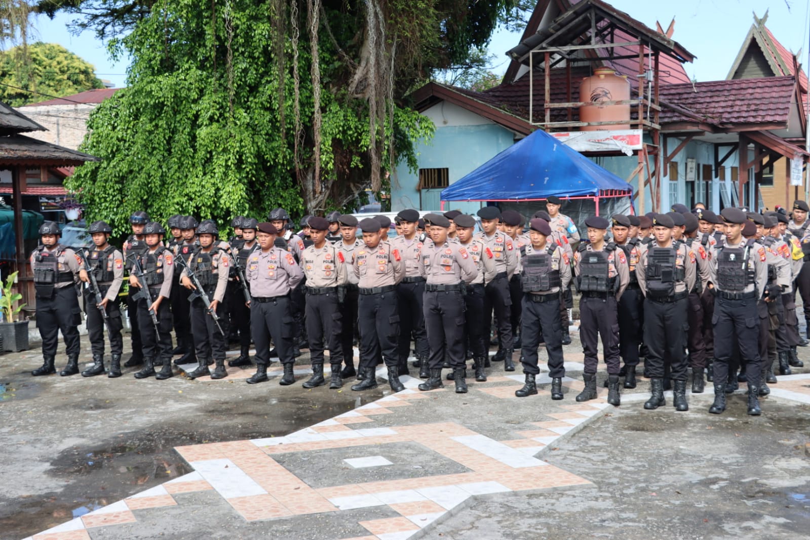 Polresta Palangka Raya Lakukan Pam Konferensi Pers Penangkapan DPO Terduga Gembong Narkotika