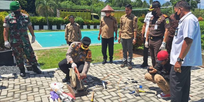 Wakapolres Pulpis Hadiri Pemusnahan Barang Bukti Bersama Forkompimda di Kejaksaan Negeri Pulang Pisau