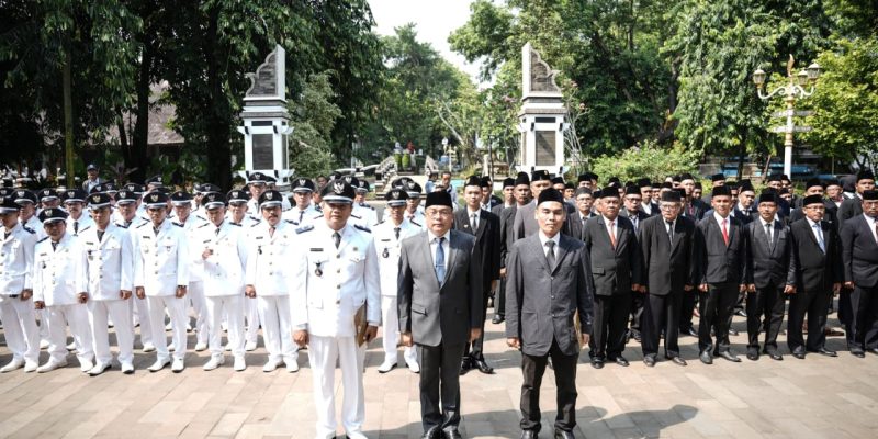 Pengukuhan Masa Jabatan 180 Kepala Desa Dan 183 BPD Kabupaten Purwakarta