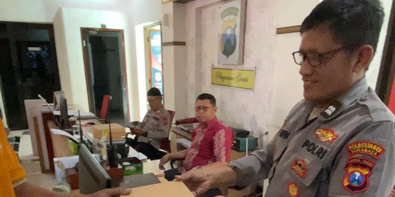Polsek Simokerto Perlakukan Masyarakat Yang Membuat Laporan Kehilangan Dengan Istimewa