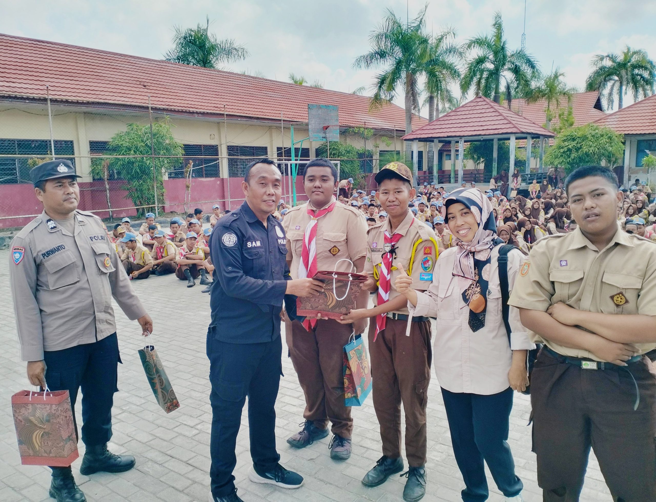 Road Show Edukasi Gen Z di SMKN 2 Sampit, Ini yang Disampaikan  Humas Polda Kalteng