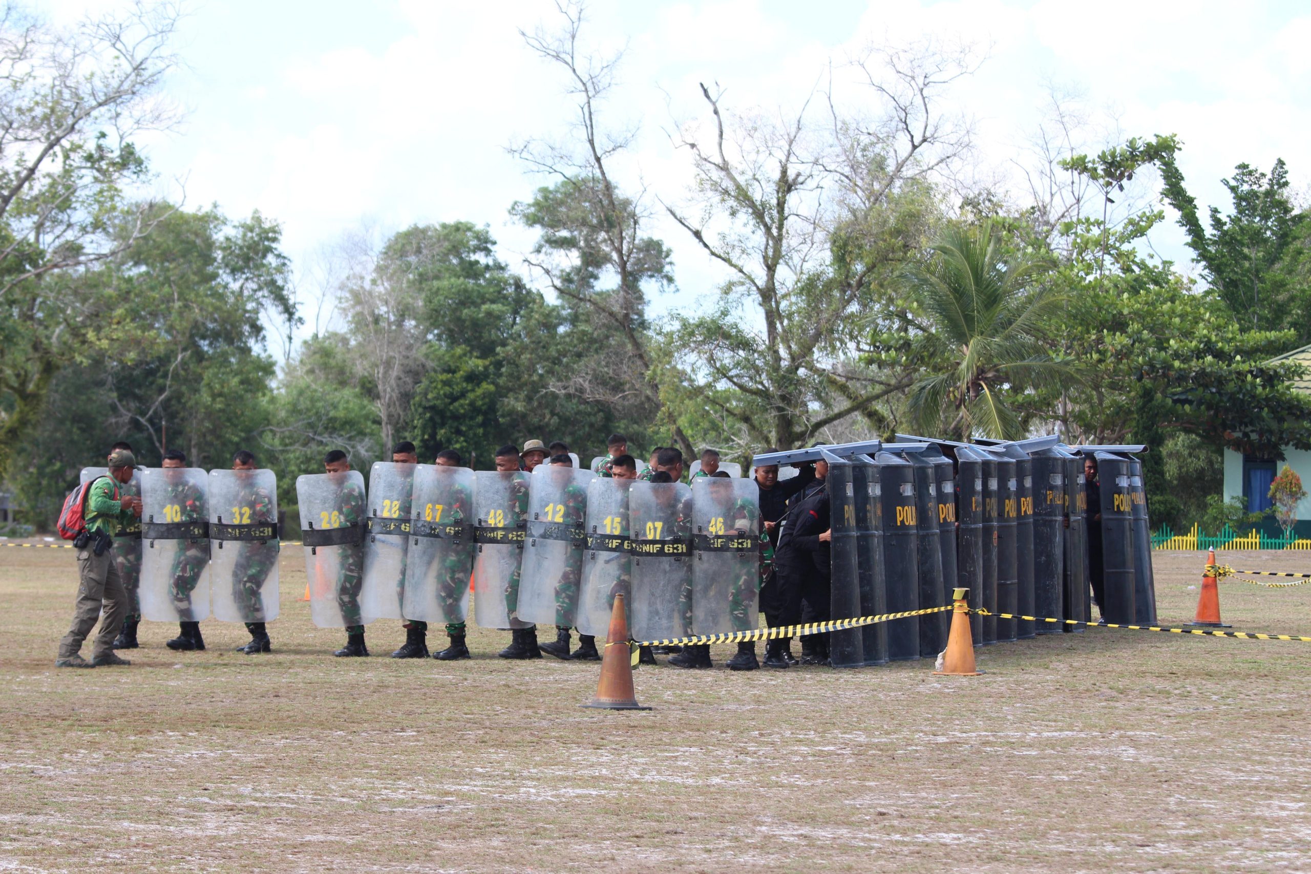 Yonif 631 Antang dan Brimob Kalteng Gelar Latihan Kesiapsiagaan Pengamanan Pilkada 2024