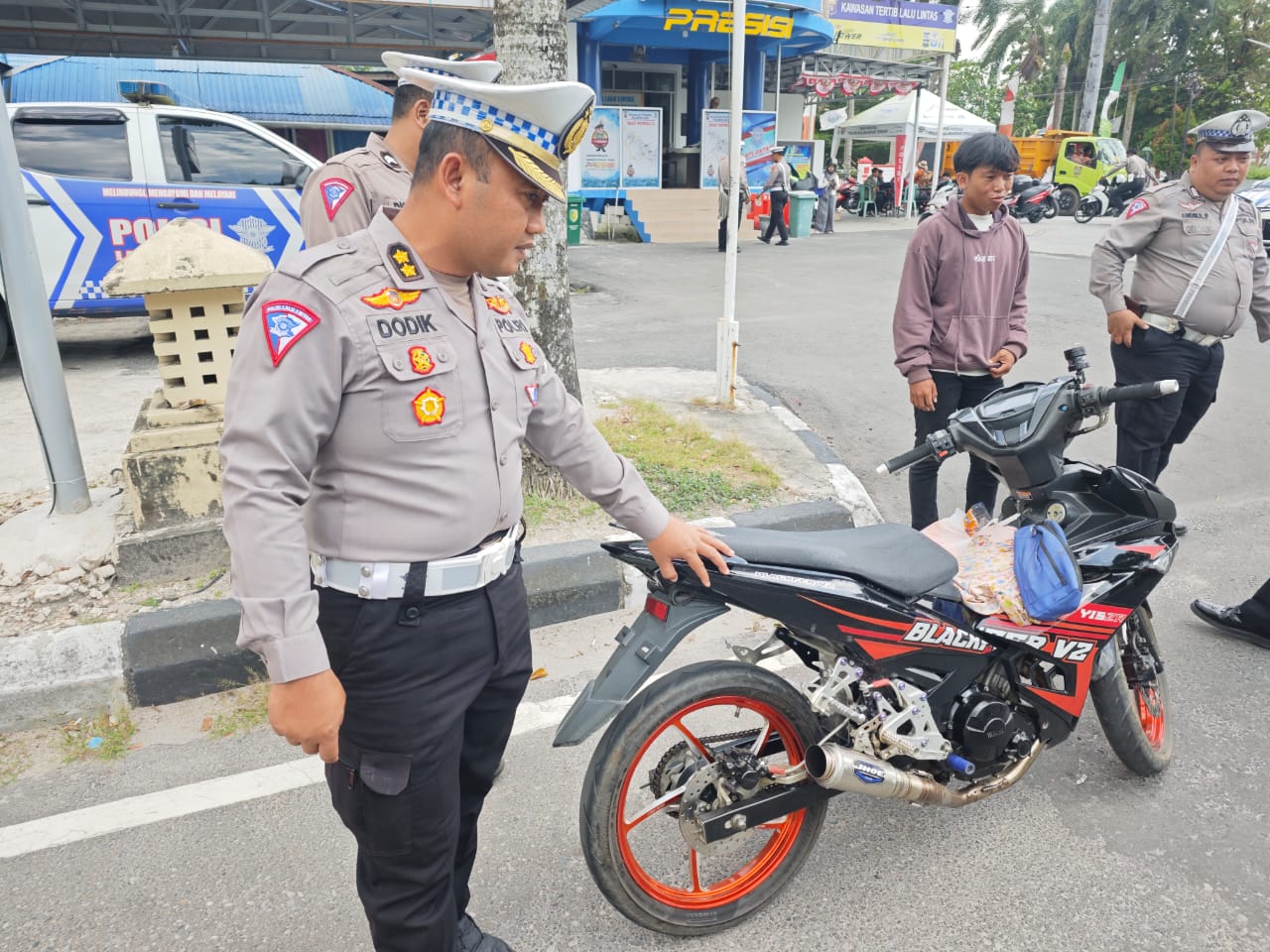 Saat Patroli, Ditlantas Polda Kalteng Tertibkan Knalpot yang Tidak Sesuai Spesifikasi Teknis