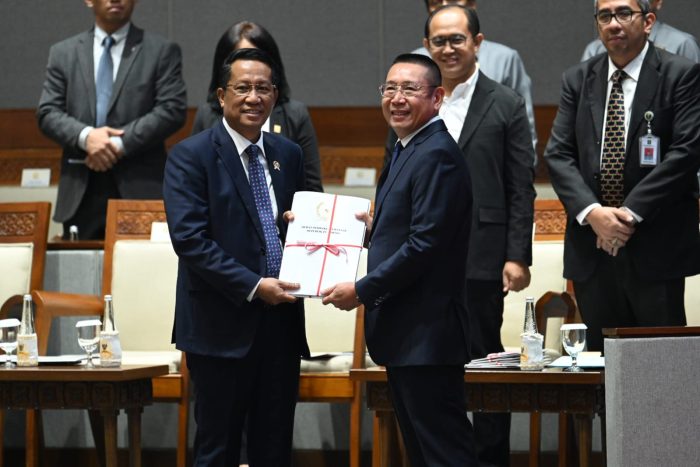 Paripurna DPR RI Sahkan Perubahan ke Tiga RUU Paten