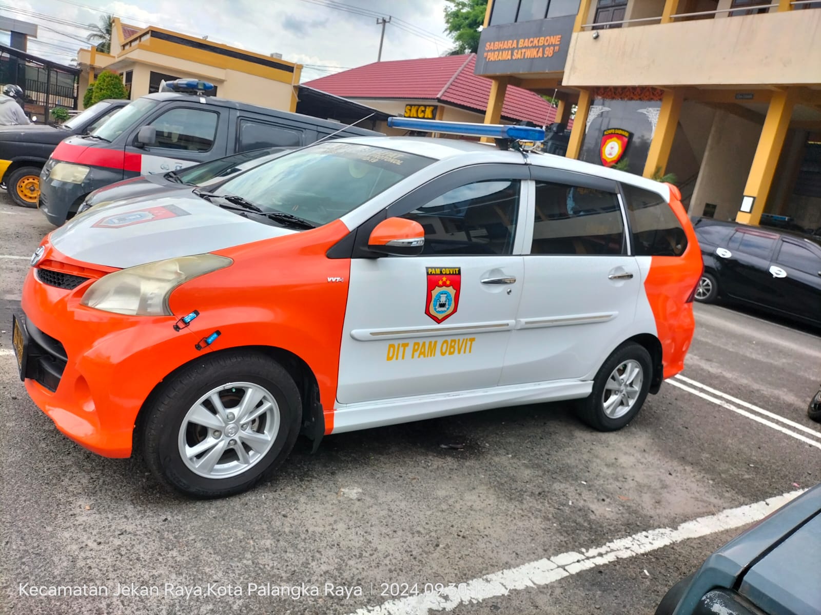 Satpamobvit Polresta Palangka Raya Terima Ranmor R4 dan Materil dari Ditpamobvit Polda Kalteng