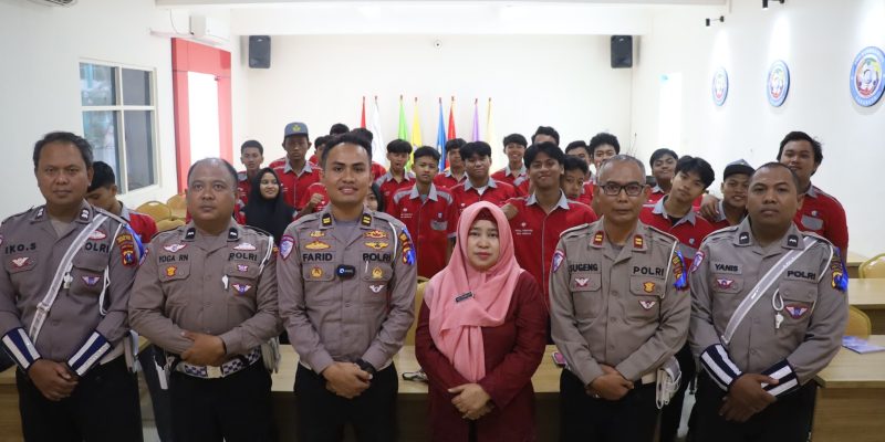 Sosialisasi Ops Zebra Semeru 2024 Polres Pelabuhan Tanjung Perak Dengan Sasaran Para Pelajar