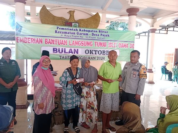 35 KPM Warga Desa Pojok Terima BLT DD Bulan Oktober