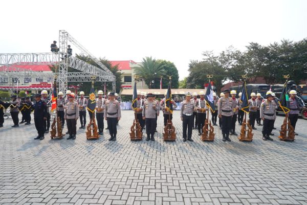 Jokowi Beri Tanda Kehormatan Nugraha Sakanti ke 7 Satker Polri 14 Oktober