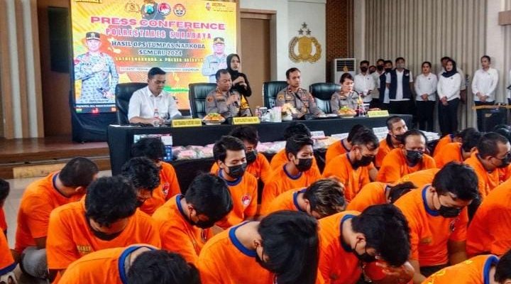 Selama 2 Minggu Operasi Tumpas Narkoba Semeru 2024,  Satresnarkoba Polrestabes Surabaya Amankan 83 Tersangka