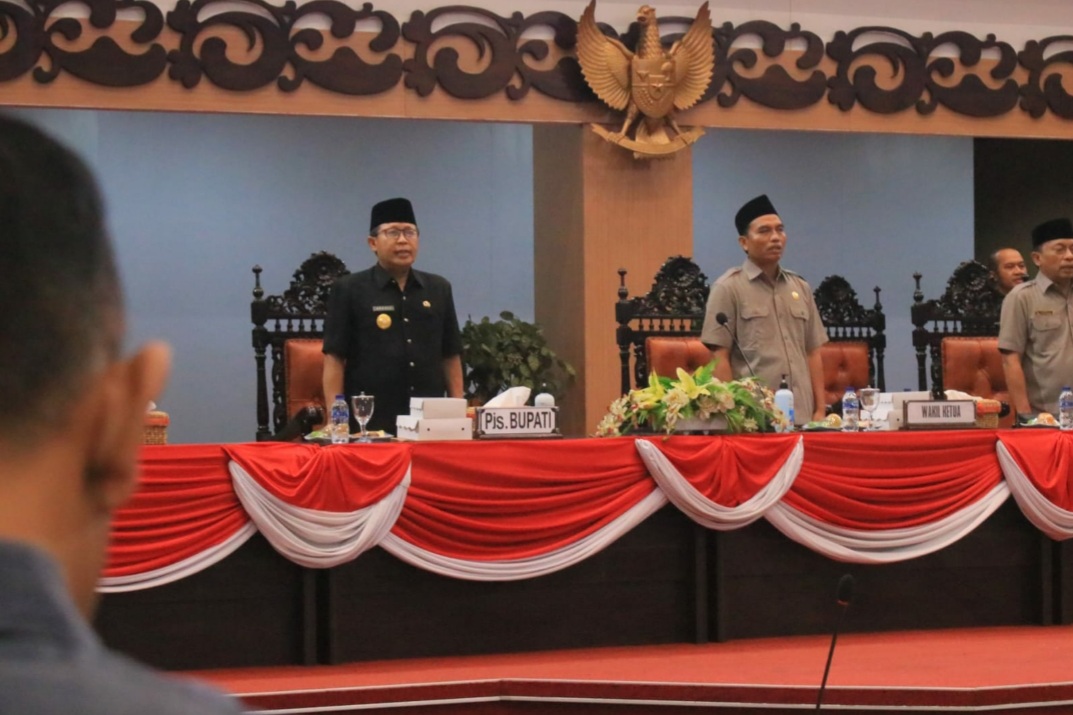PJs Bupati Mojokerto Sampaikan Nota Penjelasan Raperda APBD Tahun 2025