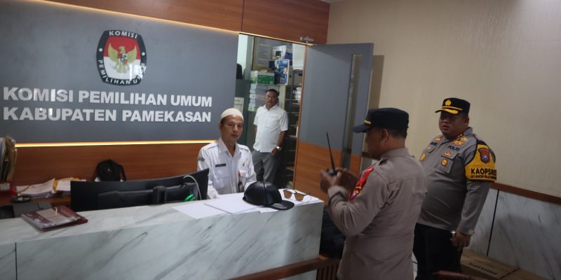 Kapolres Pamekasan Cek Kantor KPU dan Gudang Logistik Pastikan Kesiapan Pilkada 2024 Aman