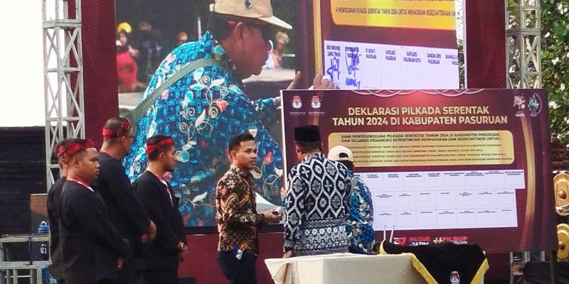 Kirab Maskot Pemilihan Gubenur Dan Wakil Gubenur Jawa Timur Bupati Dan Wakil Bupati Pasuruan 2024