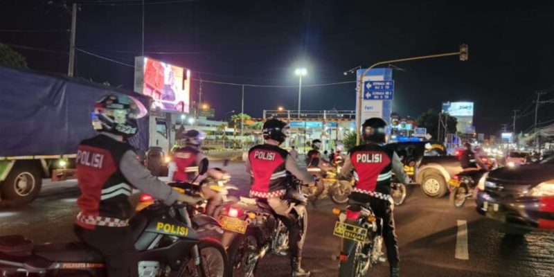 Polresta Banyuwangi Gelar Patroli Skala Besar Jaga Kondusifitas Pilkada 2024
