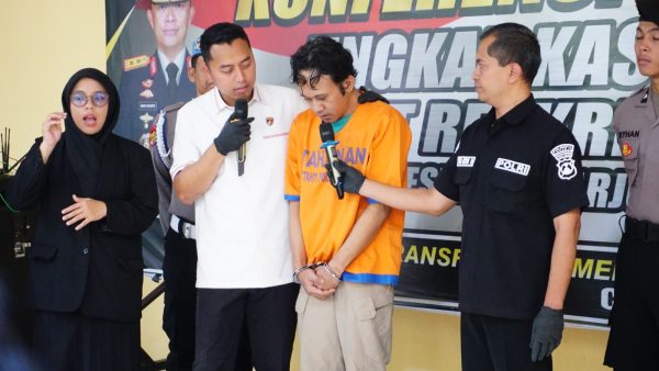 Tega Sampai 6 Kali Cabuli Anak Umur 7 Tahun, Pria Paruh Baya Digelandang ke Polresta Sidoarjo