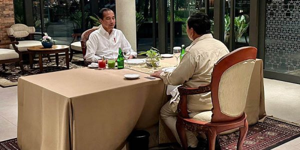 Pertemuan Presiden Joko Widodo (Jokowi) Dengan Presiden Terpilih Prabowo Subianto