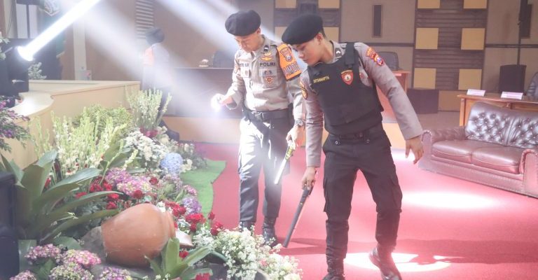 Polisi Lakukan Sterilisasi Lokasi Debat Publik Paslon Bupati Malang 2024