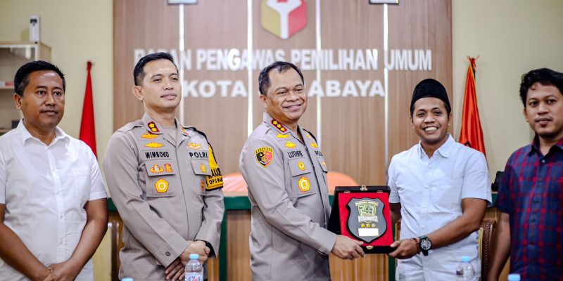 Kapolrestabes Surabaya Gelar Silaturahmi ke KPU Dan Bawaslu