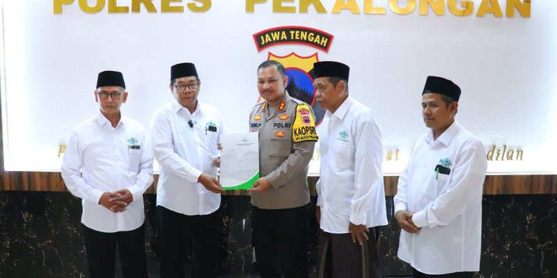 Ketua PCNU Kabupaten Pekalongan Silaturahmi ke Kapolres Sampaikan Pernyataan Sikap Untuk Pilkada Yang Aman dan Kondusif