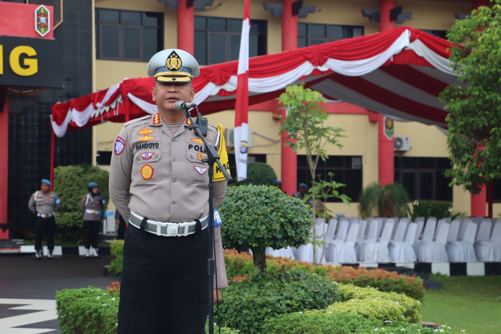 Dirlantas Polda Kalteng Pimpin Apel Pagi Sampaikan Pelaksanaan Operasi Zebra Telabang 2024