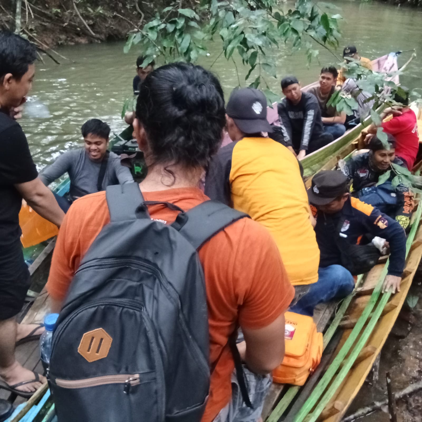Polres Katingan Olah TKP atas Meninggalnya Ahat Diduga Korban Pembunuhan di Sungai Rue