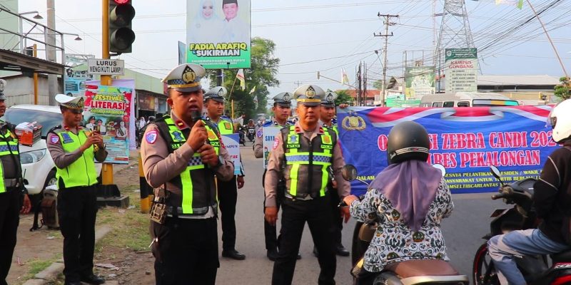 Satlantas Polres Pekalongan Sosialisasikan Ops Zebra Candi Kepada Pengendara di Wilayah Wonopringgo
