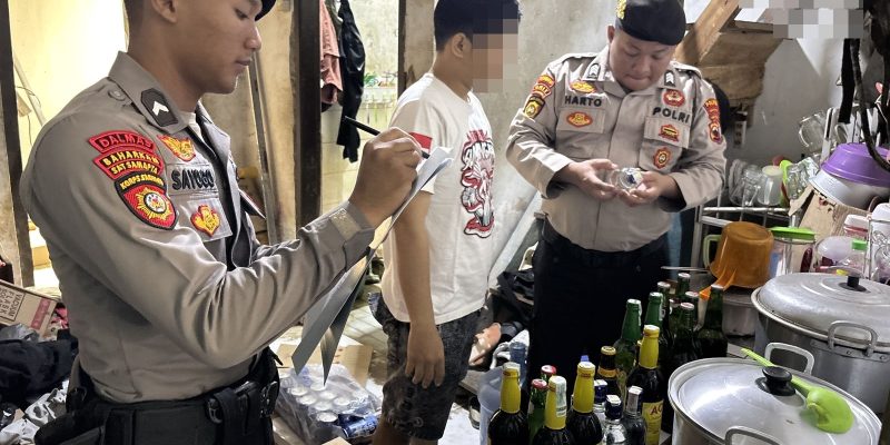 Jual Miras, Warung Makan Serta Toko Kena Razia Polisi
