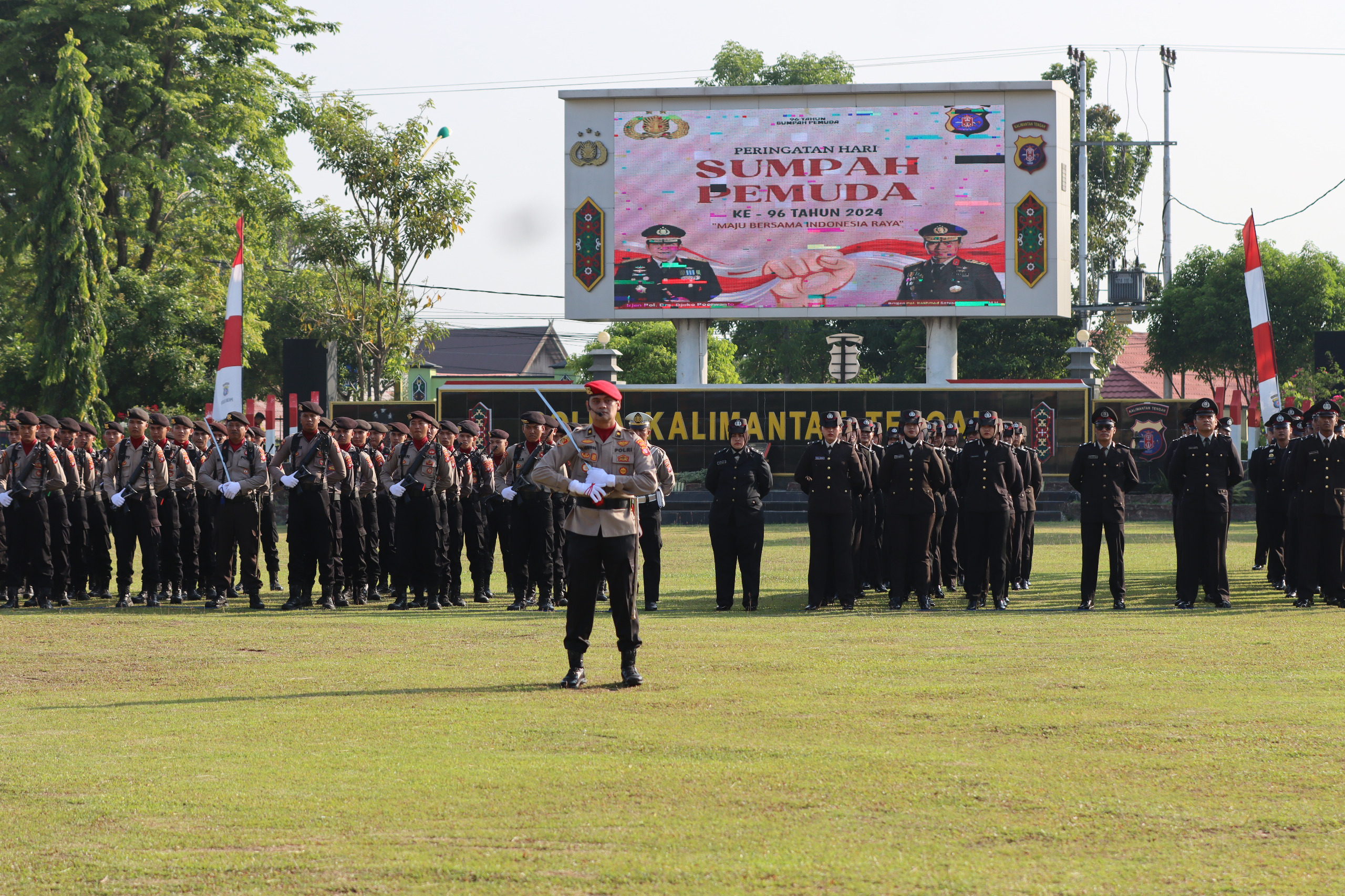 Peringati Hari Sumpah Pemuda, Polda Kalteng Gelar Upacara Bendera