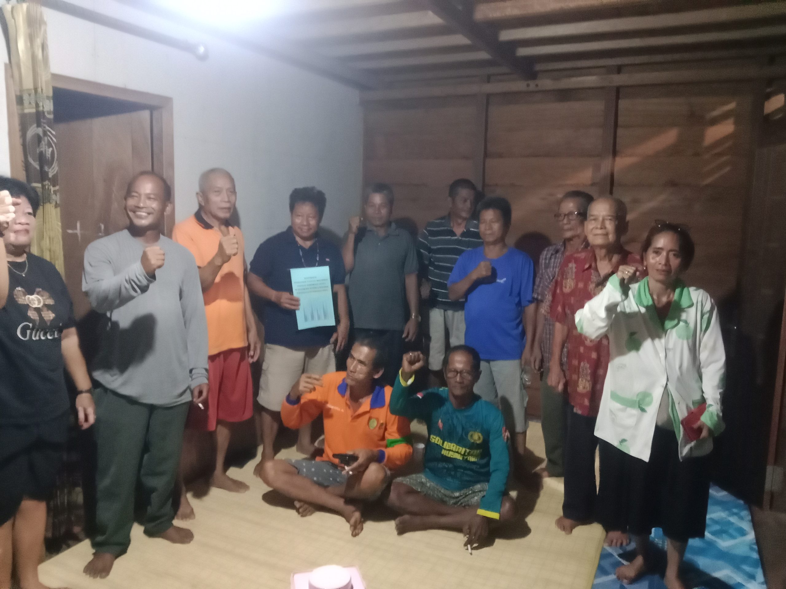 Masyarakat Kelurahan Tumbang Telaken Adakan Rapat Tuntutan Plasma Kepada Tiga Perusahaan Perkebunan Sawit